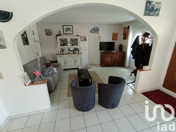 Maison 6 pièces de 128 m² à Villeneuve-de-Marsan (40190)