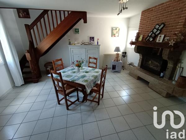 Maison 6 pièces de 128 m² à Villeneuve-de-Marsan (40190)