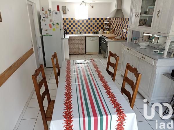 Maison 6 pièces de 128 m² à Villeneuve-de-Marsan (40190)