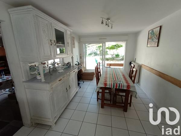 Maison 6 pièces de 128 m² à Villeneuve-de-Marsan (40190)