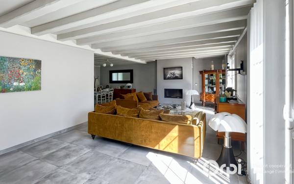 Maison à vendre    6 pièces • 219,11 m2 Magny-en-Vexin