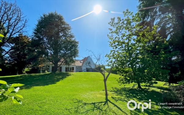 Maison à vendre    6 pièces • 219,11 m2 Magny-en-Vexin