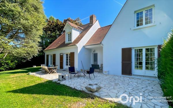 Maison à vendre    6 pièces • 219,11 m2 Magny-en-Vexin