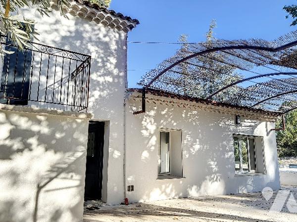 Maison individuelle rénovée avec piscine – 160 m² – Terrain 1 944 m² – Vidauban