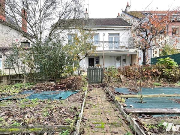 MAISON GARAGE - SAINT PIERRE DES CORPS 