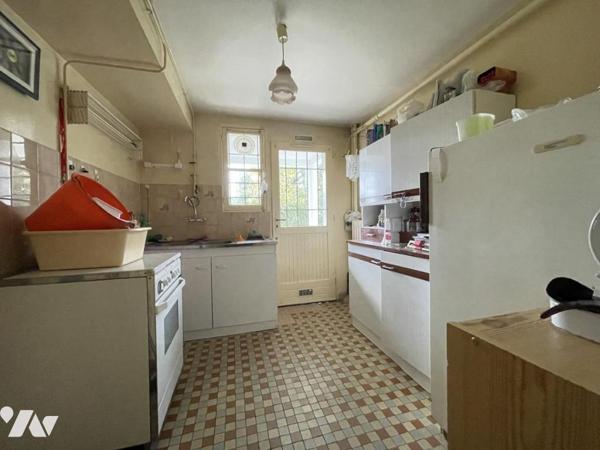 MAISON GARAGE - SAINT PIERRE DES CORPS 