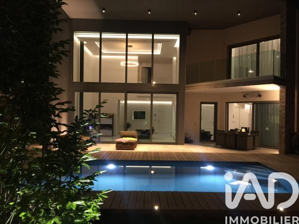 Maison à vendre 6 pièces 270 m² Chessy