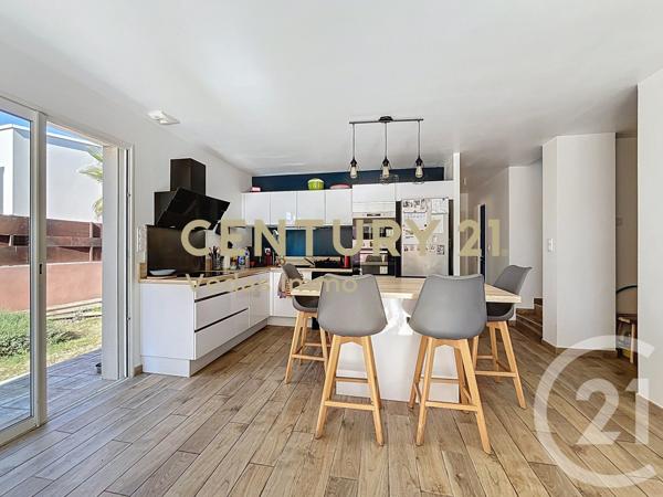 Maison à vendre  5 pièces - 106 m2 ST JEAN DE VEDAS - 34