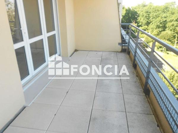 Location Appartement 4 pièces 100 m² - RESID LES HAUTS DU PARC Le Mans 72000