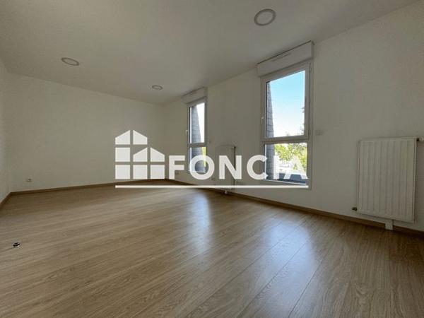Location Appartement 4 pièces 100 m² - RESID LES HAUTS DU PARC Le Mans 72000