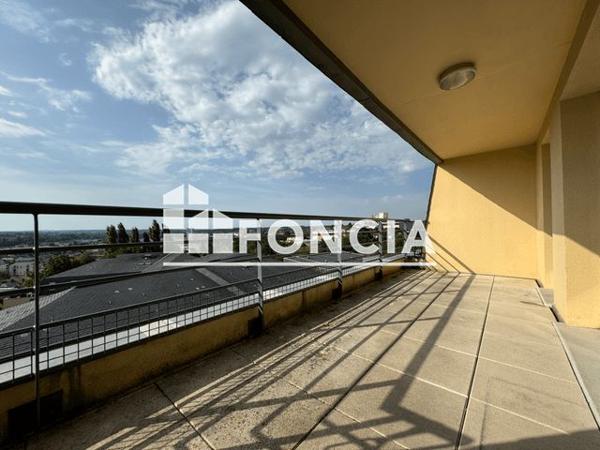 Location Appartement 4 pièces 100 m² - RESID LES HAUTS DU PARC Le Mans 72000