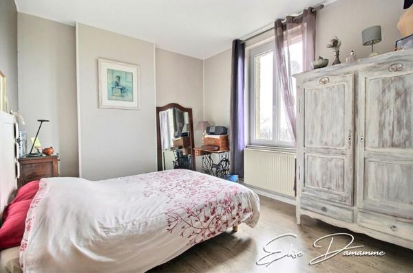 IDEAL CHEVAUX - Propriété comprenant maison, gîte et dépendances sur 9900m²