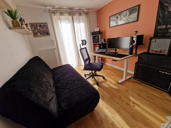 Maison indépendante à vendre 5 pièces NEUFCHATEAU (88) avec GARAGE, TERRASSE et TERRAIN