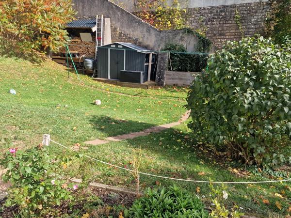 Maison indépendante à vendre 5 pièces NEUFCHATEAU (88) avec GARAGE, TERRASSE et TERRAIN