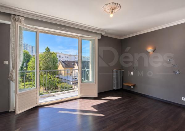 Rue de Châteaugiron - Grand T5 lumineux, 2 balcons, parking, cave, gare à 10 minutes