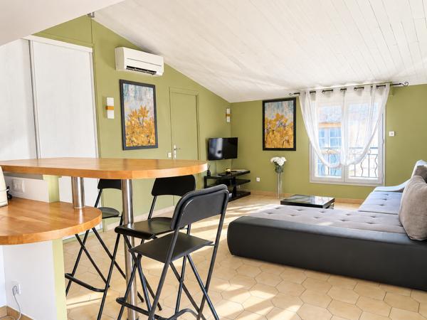 Appartement
         3 pièces
        - 60 m² Exclusivité 210 000 € *