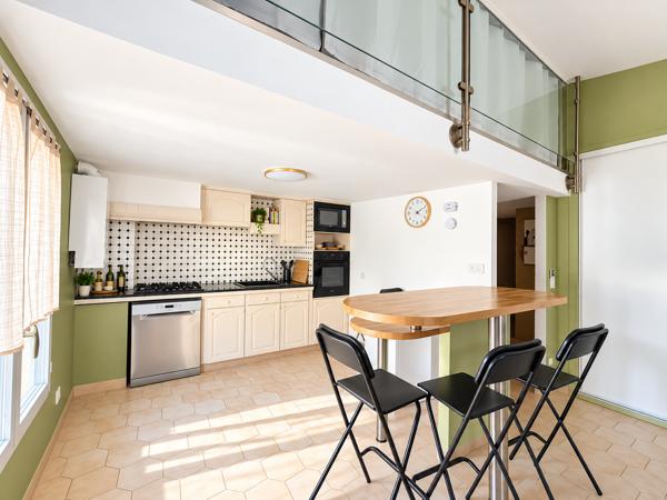 Appartement
         3 pièces
        - 60 m² Exclusivité 210 000 € *