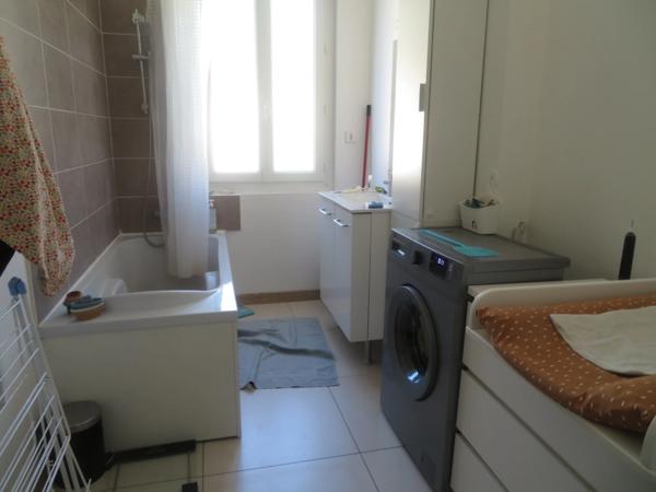 APPARTEMENT de 87 m2 entièrement rénové à VENDRE à DIGNE LES BAINS (04000)