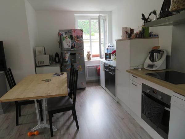 APPARTEMENT de 87 m2 entièrement rénové à VENDRE à DIGNE LES BAINS (04000)