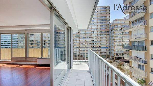 PUTEAUX/CENTRE 3 pièces de 61 m² avec balcon 15m², cave et parking.