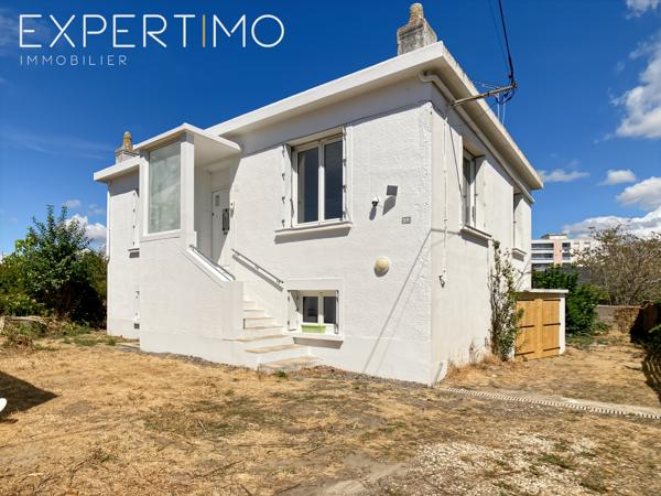 EXCLUSIVITÉ – Pertuichaud-Plaisance – Maison rénovée avec garage et annexes.