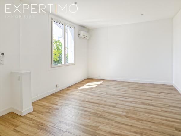 EXCLUSIVITÉ – Pertuichaud-Plaisance – Maison rénovée avec garage et annexes.