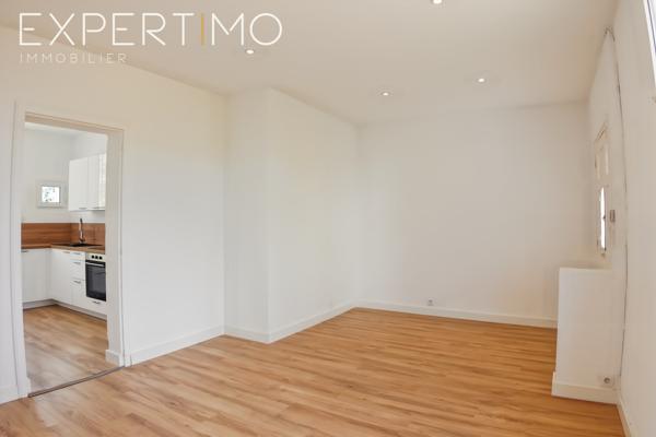 EXCLUSIVITÉ – Pertuichaud-Plaisance – Maison rénovée avec garage et annexes.