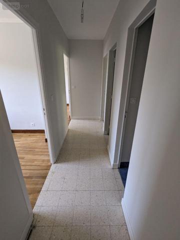 Pavillon à louer à Nogent-le-Rotrou dans l'Eure-et-Loir (28400), ref : 6 PB   
Paty