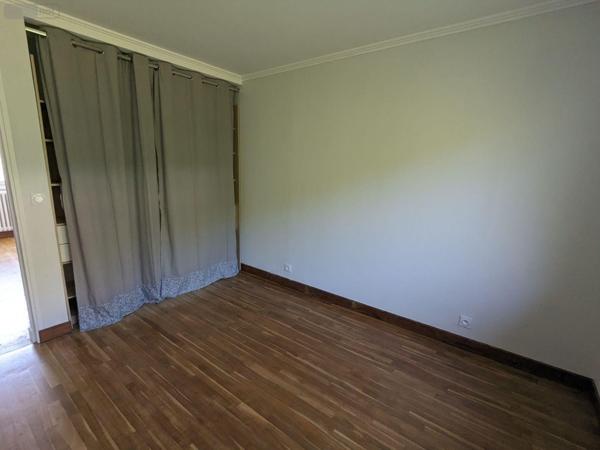 Pavillon à louer à Nogent-le-Rotrou dans l'Eure-et-Loir (28400), ref : 6 PB   
Paty