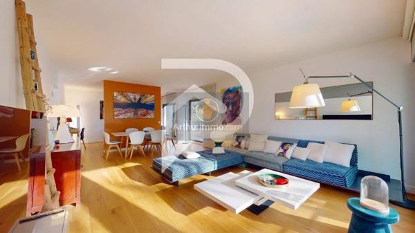 Vente                                                      Appartement
                        
                     4 pièces                      114 m2                     à Le Chesnay-Rocquencourt