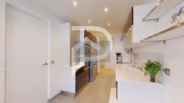 Vente                                                      Appartement
                        
                     4 pièces                      114 m2                     à Le Chesnay-Rocquencourt
