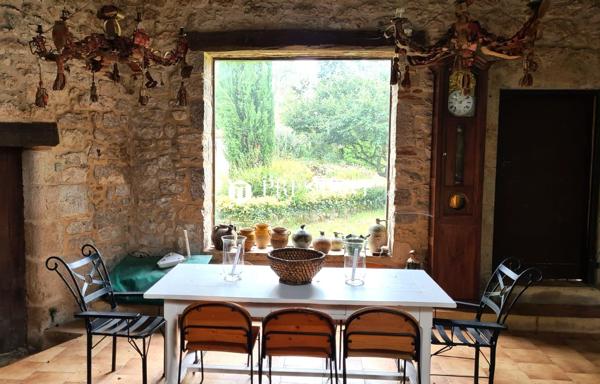 Vivez le charme d’un manoir du XVIe siècle : 350 m² d’élégance nichés dans un parc arboré avec piscine et maison d’amis, CAHORS