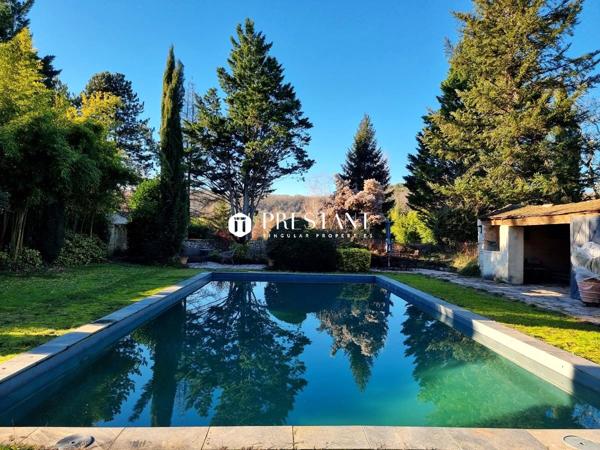 Vivez le charme d’un manoir du XVIe siècle : 350 m² d’élégance nichés dans un parc arboré avec piscine et maison d’amis, CAHORS