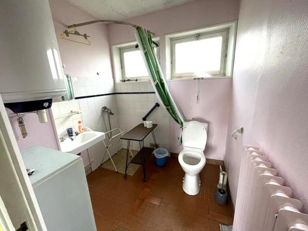 Maison de plain pied, proche centre ville