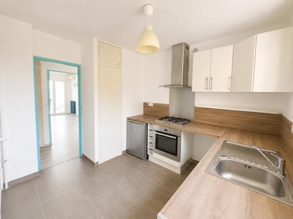 Appartement
         3 pièces
        - 81 m² Exclusivité 180 000 € *