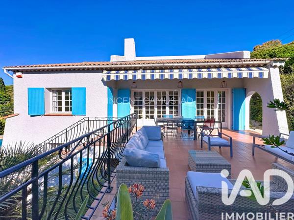Maison à vendre 8 pièces 259 m² Sanary-sur-Mer
