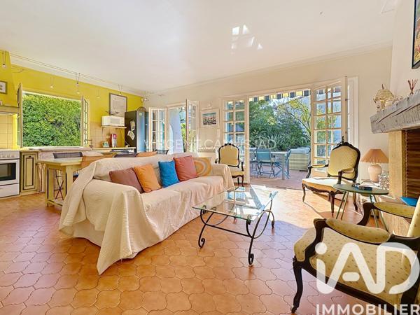 Maison à vendre 8 pièces 259 m² Sanary-sur-Mer