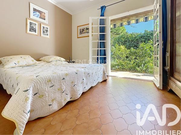 Maison à vendre 8 pièces 259 m² Sanary-sur-Mer