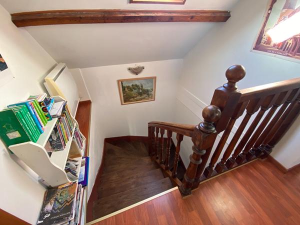 À vendre centre ville DINAN appartement de Type 3 en duplex petite copropriété, place de parking privative