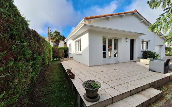 Maison à vendre    3 pièces • 76 m2 Royan