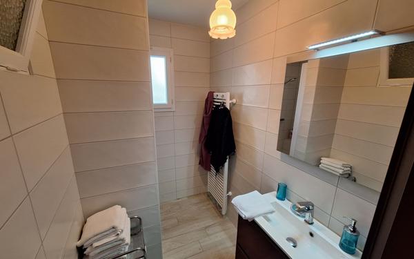 Maison à vendre    3 pièces • 76 m2 Royan