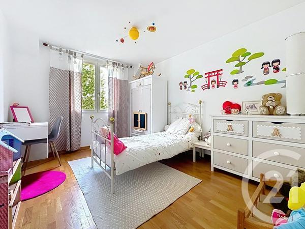 Maison à vendre  9 pièces - 218,14 m 2   THIAIS  - 94