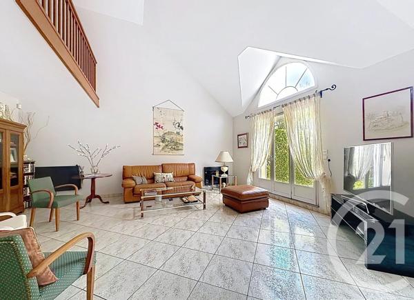 Maison à vendre  9 pièces - 218,14 m 2   THIAIS  - 94