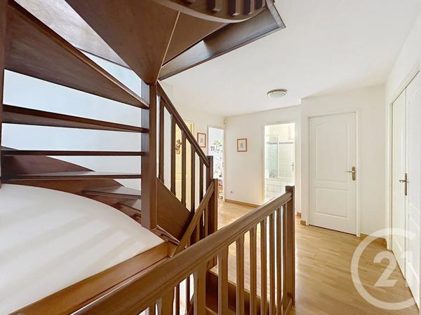 Maison à vendre  9 pièces - 218,14 m 2   THIAIS  - 94