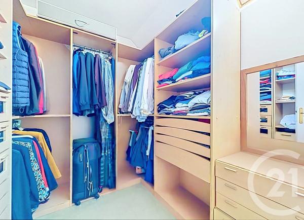 Maison à vendre  9 pièces - 218,14 m 2   THIAIS  - 94