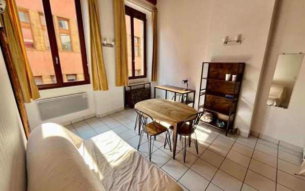 Appartement à louer    2 pièces • 33,38 m2 Lyon 1