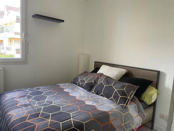 Appartement Roissy En Brie 2 pièce(s) 37 m2