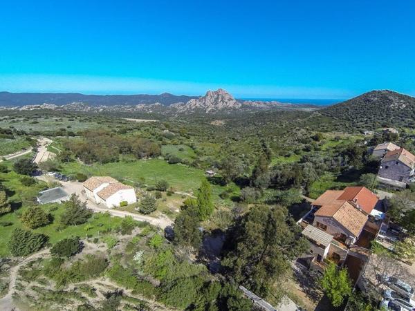 Saint-Florent (20217) Ensemble immobilier avec auberge et villa à Casta