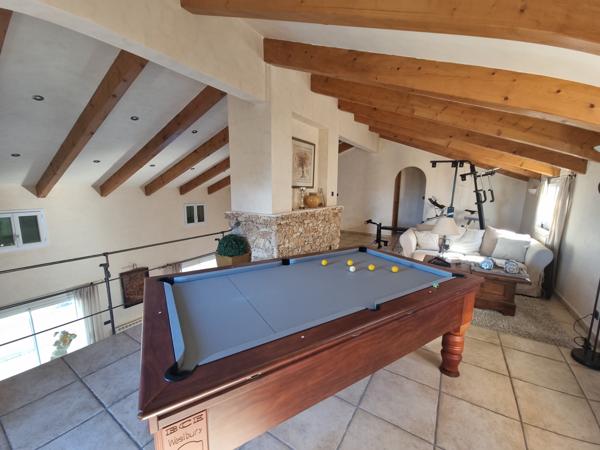 Saint-Florent (20217) Ensemble immobilier avec auberge et villa à Casta