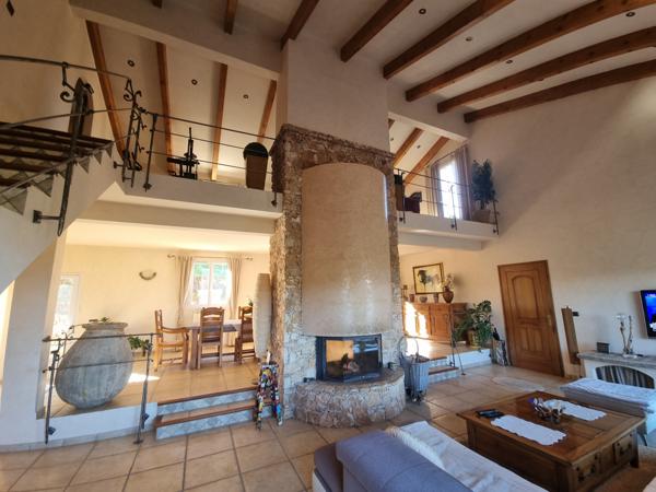 Saint-Florent (20217) Ensemble immobilier avec auberge et villa à Casta